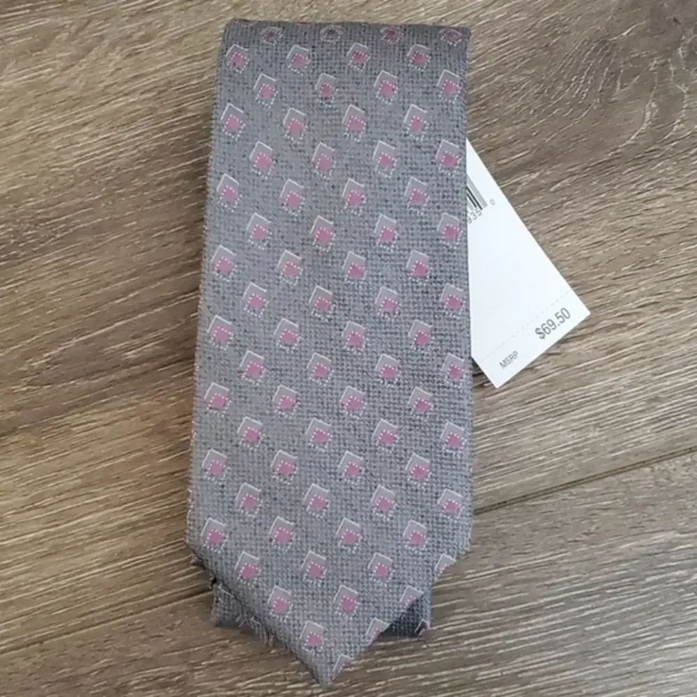 Michael KORS Gray & Pink / Purple Asymmetrical Square‎ Tie NWT